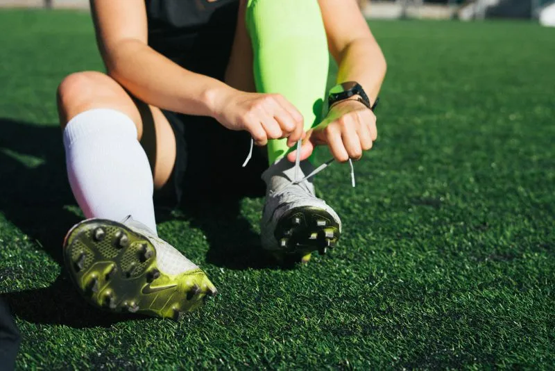Buty piłkarskie dla amatorów – wybierz swój model już dziś